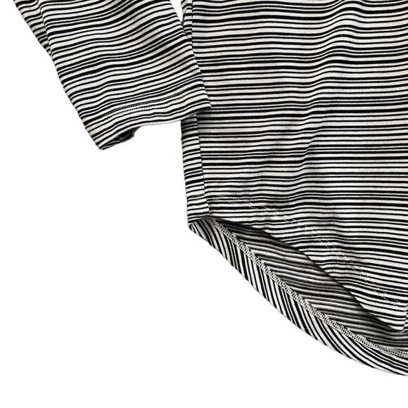 ATHLETA Cloudlight Stratus Striped Top Black and White Size XS - Picture 6 of 6